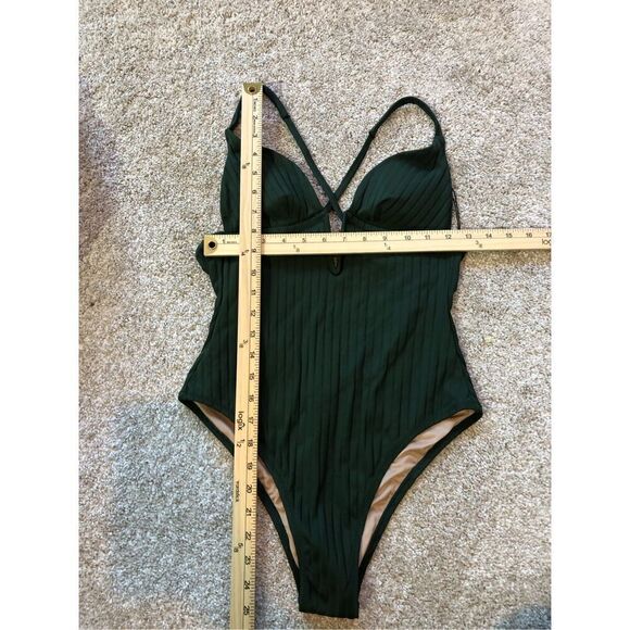 Shade & Shore Women’s Green One Piece Swimsuit with Cross Straps Size S - Picture 3 of 5